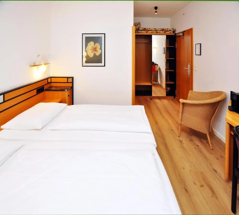 Villa Waldperlach By Blattl Münih Otel