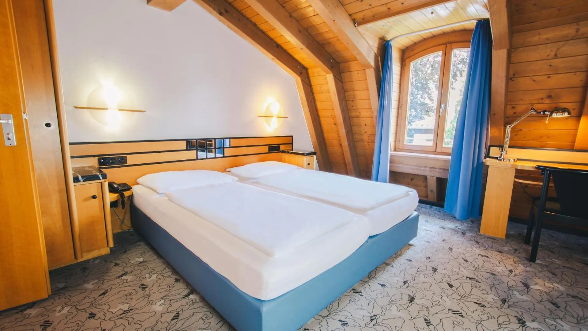 Villa Waldperlach By Blattl Münih Otel
