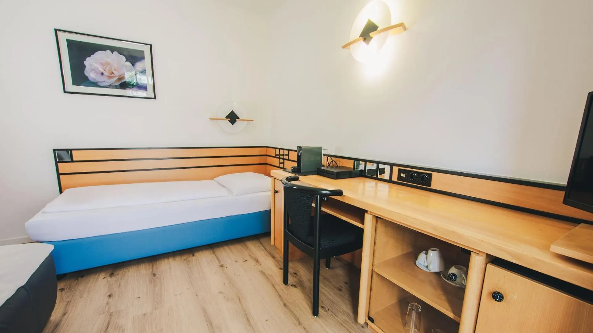 Hotell Villa Waldperlach by Blattl München