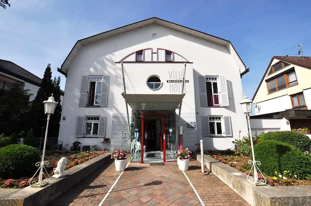 Villa Waldperlach by Blattl München Hotell