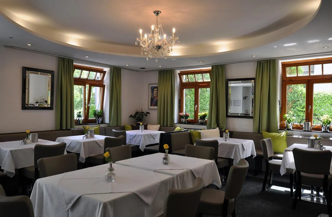 *** Hotell Villa Waldperlach by Blattl München Tyskland