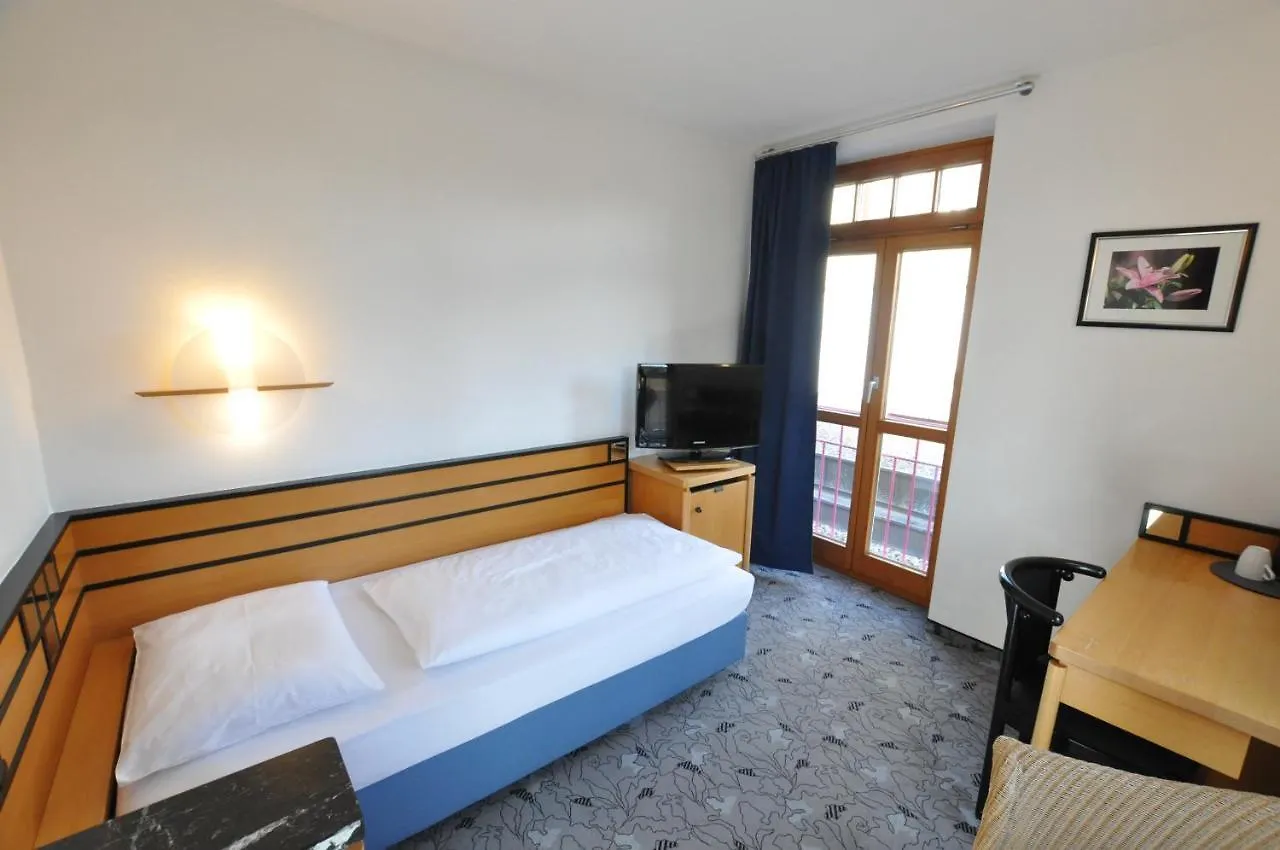 Villa Waldperlach By Blattl Munich Hotel
